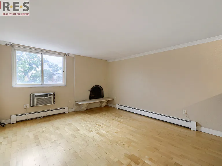 1125 N Washington St #502 — Photo 13
