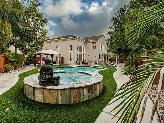 3rd image of 16384 Santa Valera Ct