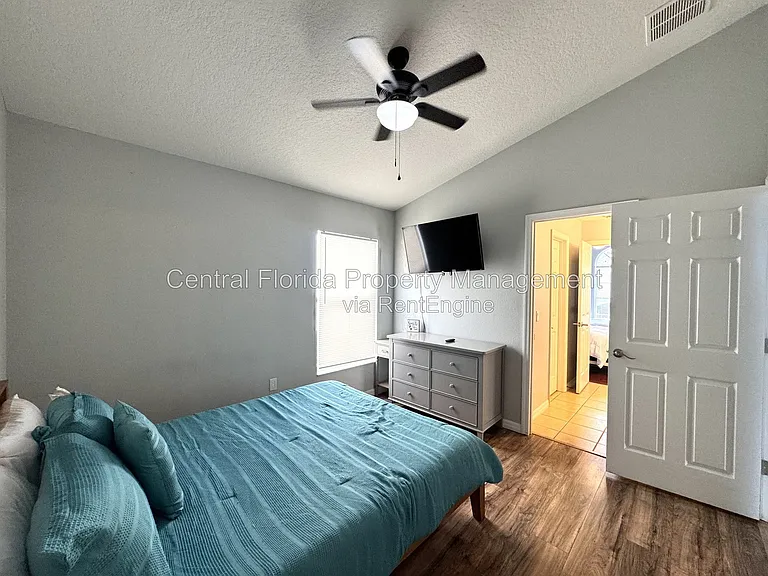 4775 Cumbrian Lakes Dr — Photo 13