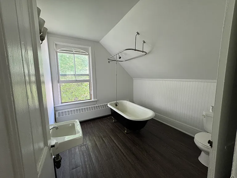 4 Peel St #2 — Photo 12