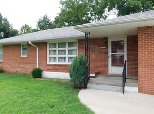 203 W 30th Ave, Hutchinson, KS 67502