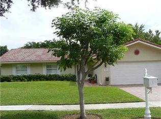 8800 Escondido Way E, Boca Raton, FL 33433