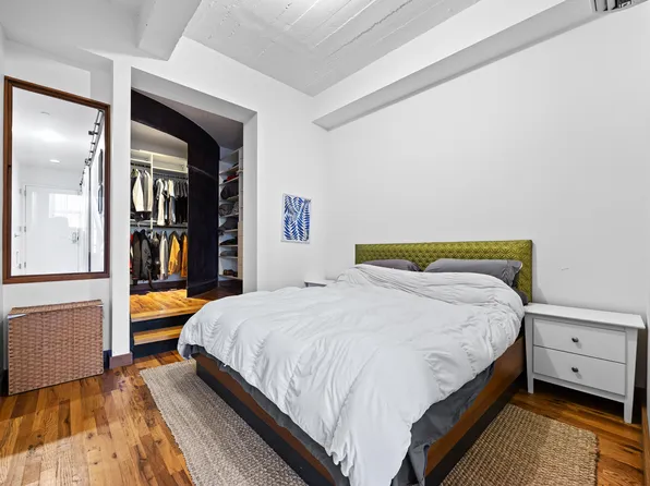 37 Bridge Street image 18 of 37