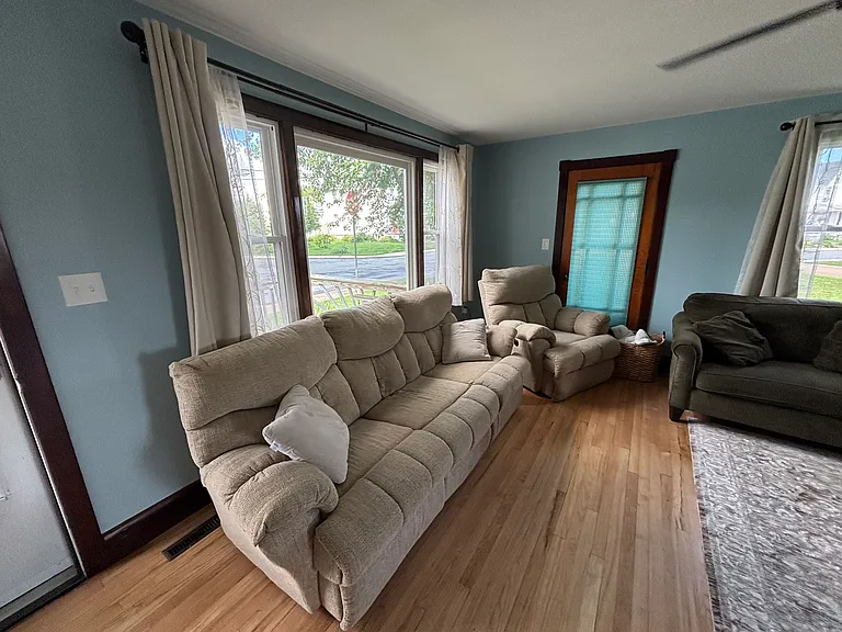 108 Pearl St — Photo 12