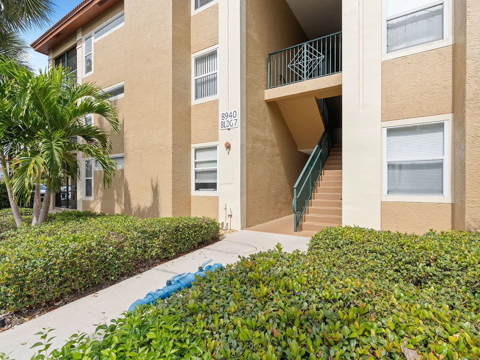 A-8940 Colonnades Court East #734 - 1 — Photo 4
