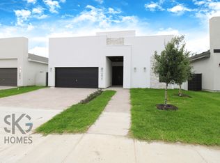 3813 Sun Valley Dr, Laredo, TX 78045