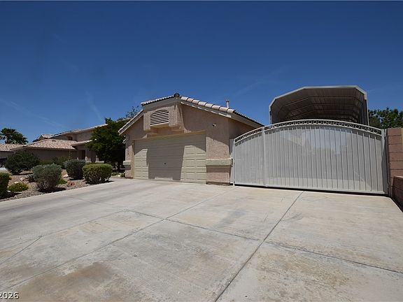 3rd image of 1068 Harpy Eagle Ave