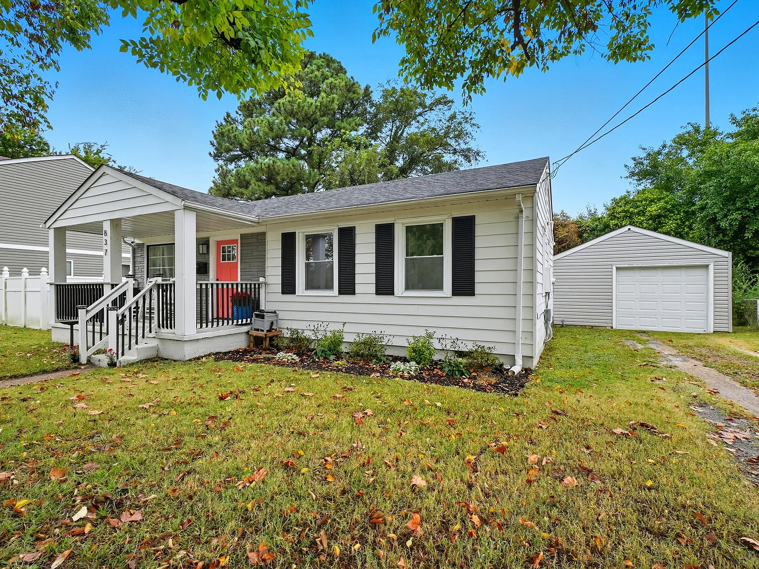 837 Tifton Street - 1 — Photo 4