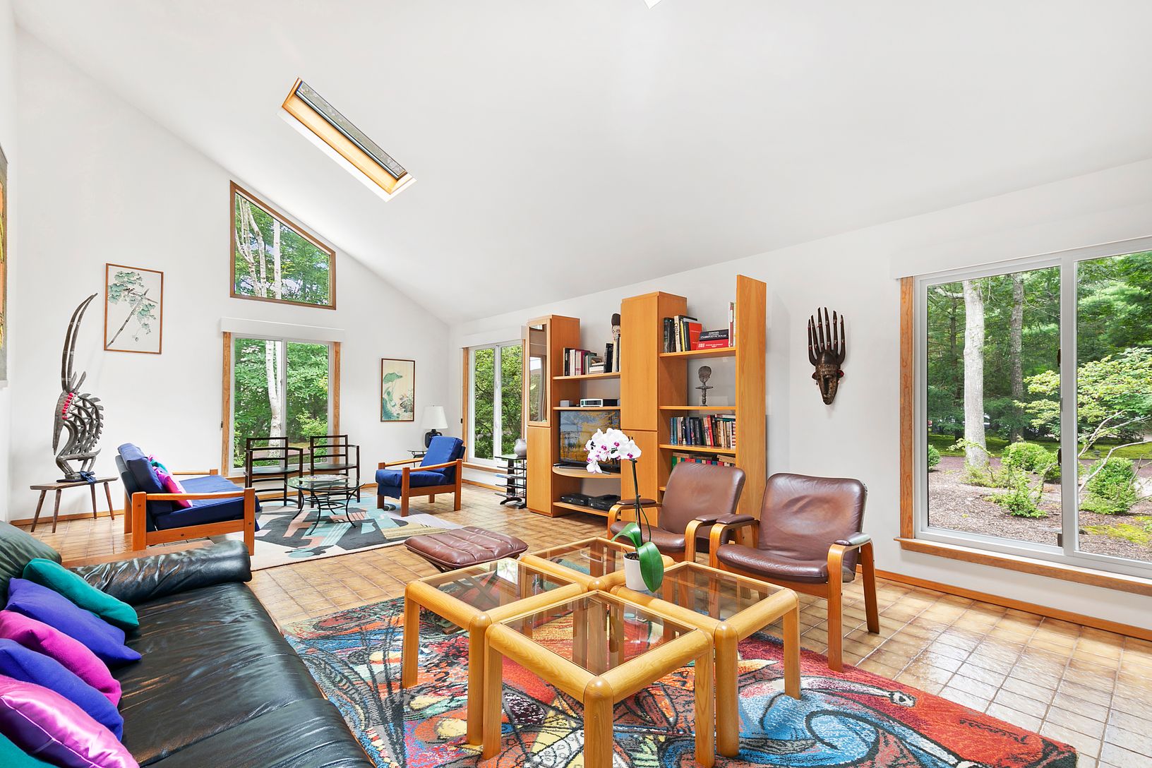  Great room with a lot of natural light