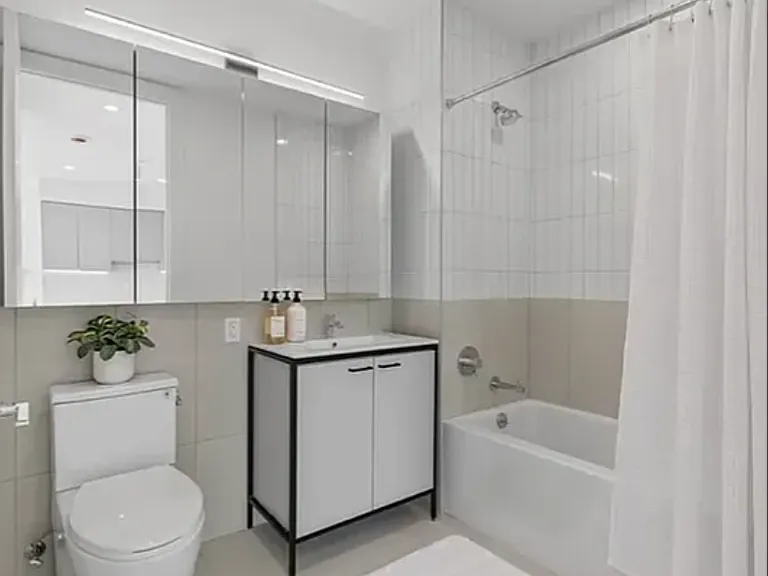 636 W 158th St #2A — Photo 10