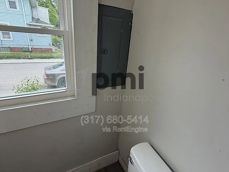 3502 N Kenwood Ave — Photo 8