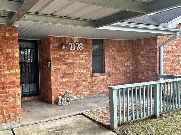 7178 Terrell St, Groves, TX 77619