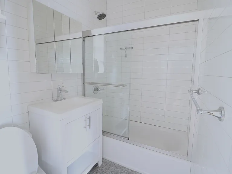 35 Bedford St #32 — Photo 6