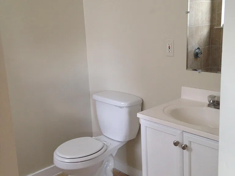 117 Branch St #ROOM FOR RENT — Photo 18