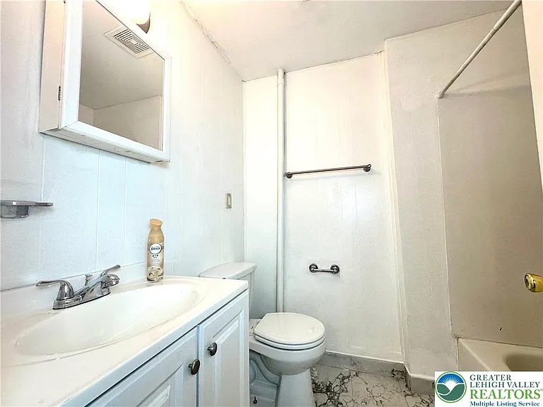 171-173 W Ridge St #3 — Photo 7