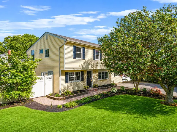 327 Broadway, Port Jefferson Station, NY 11776
