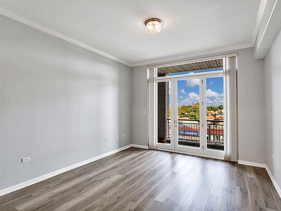 4th image of 3630 N Harlem Ave APT 402