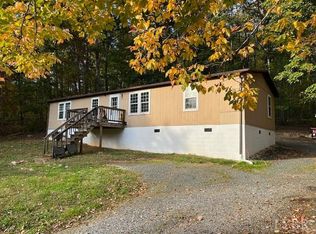 1225 Riverville Rd, Gladstone, VA 24553