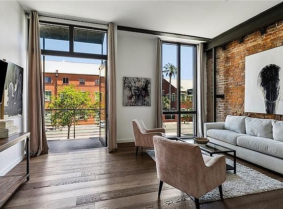 2nd image of 618 N Rampart St #201