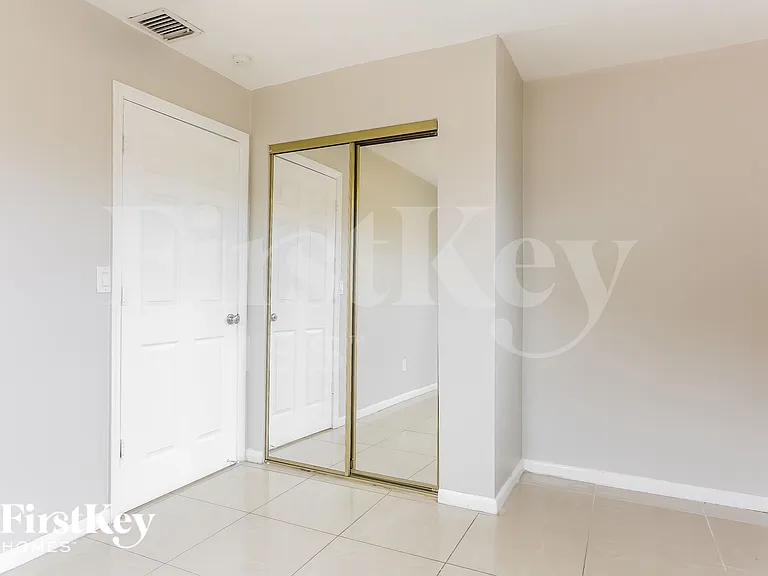 1411 NW 3rd St — Photo 13
