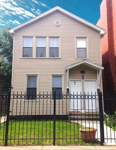 1719 W Superior St, Chicago, IL, 60622