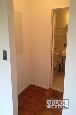 Rented by ArdorNY | media 19