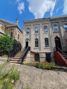 18 Ivy Pl, Jersey City, NJ, 07304