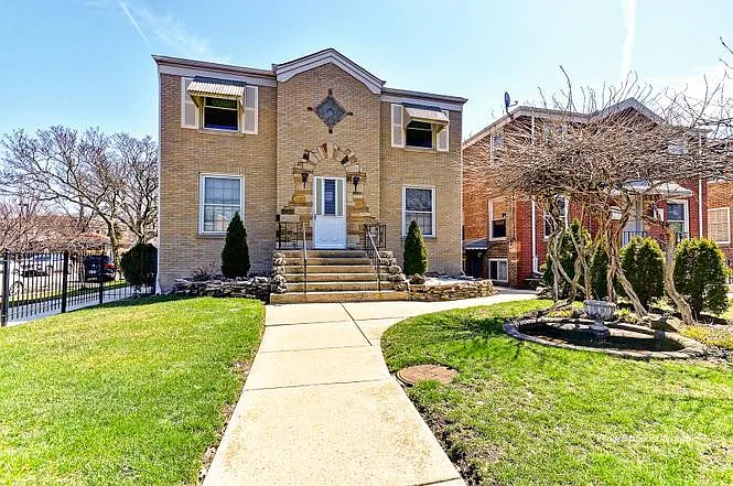 2235 N Harlem Ave — Photo 2