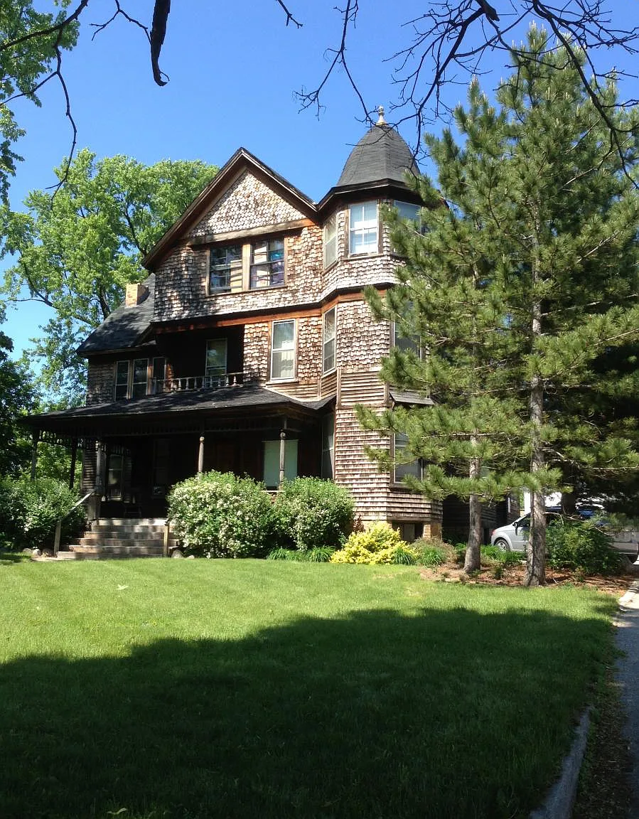802 Grand Avenue — Photo 1