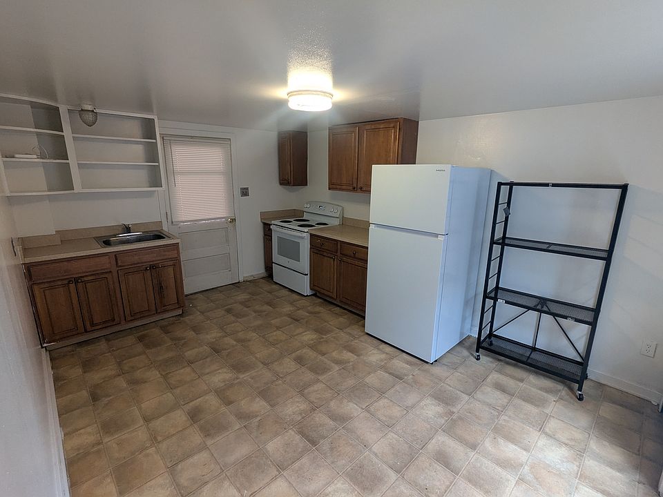 2nd image of 165 E High St APT 3