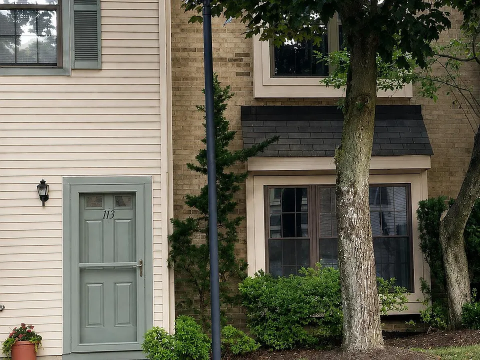 113 Dundee Ct