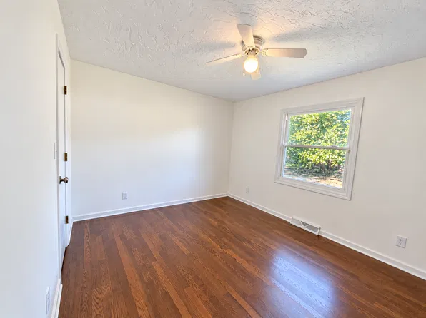 813 Boulder Rd, Indianapolis, IN 46217