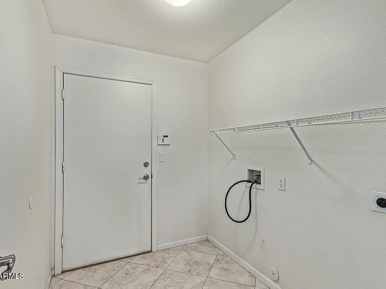 9414 S 51st St — Photo 29