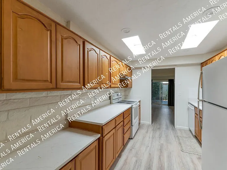 88 E Cholla Shadows Dr — Photo 12