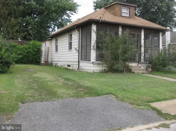 3800 W 12th St, Marcus Hook, PA 19061