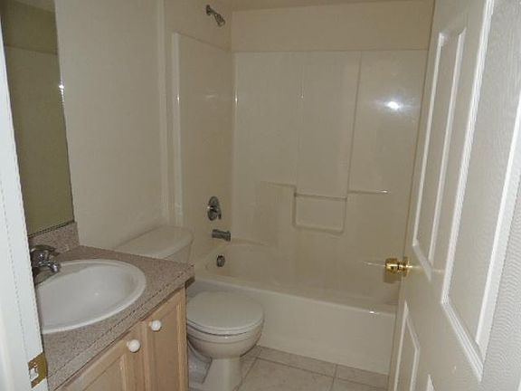 3rd image of 1067 SW Mataro Ave