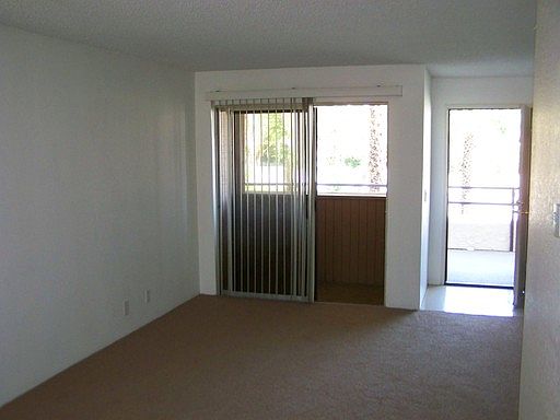 4th image of 550 N Villa Ct Unit 215