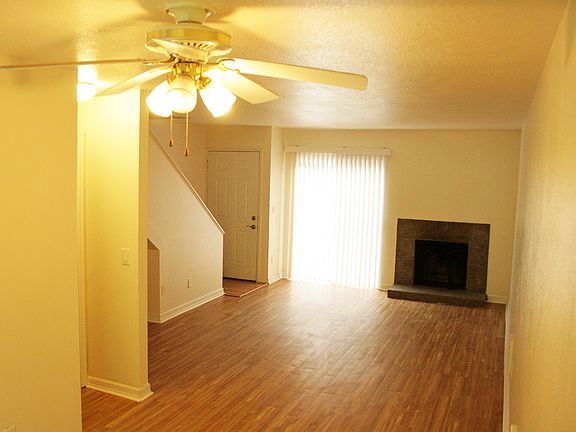 3rd image of 23864 NE Treehill Dr