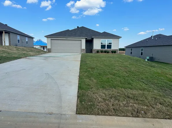 5128 Red Fox Trl, Bauxite, AR 72011