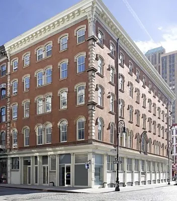 Rented by Compass | media 25