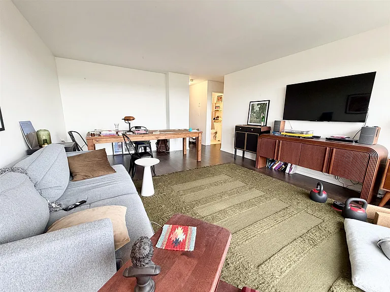 1105 Mass Ave #11 — Photo 8