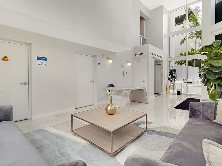 Building's Lounge