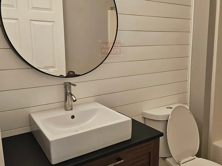 9301 Baffy Ct — Photo 3