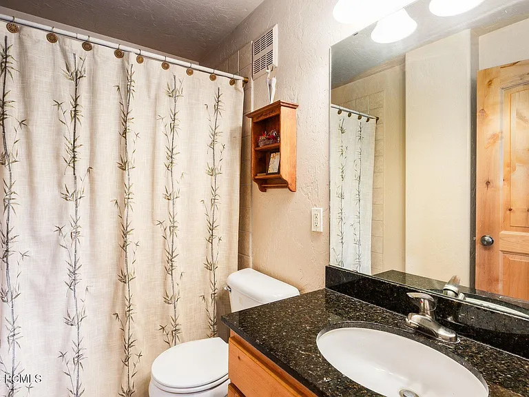 6144 Fox Pointe Cir #C2 — Photo 11
