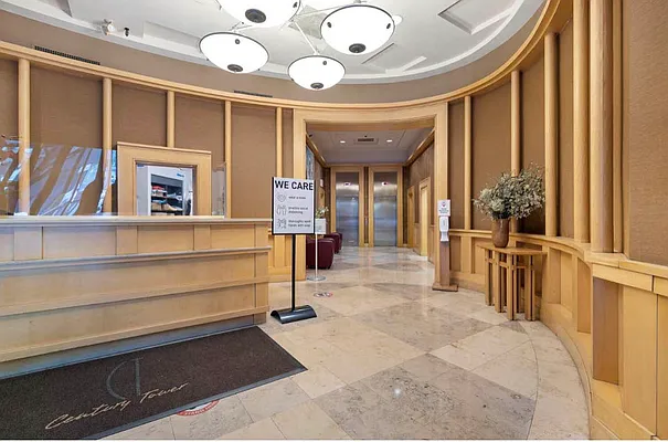 Rented by Compass | media 40