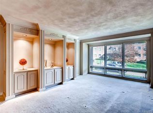 1 Delcrest Ct APT 101, Saint Louis, MO