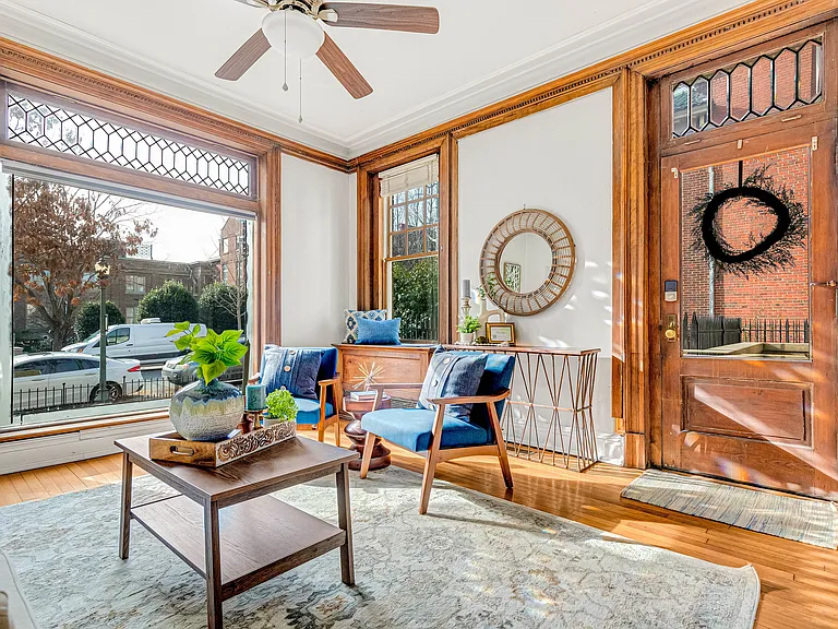1208 W Franklin St #B — Photo 19