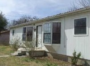 301 N Cole St, Comanche, TX 76442