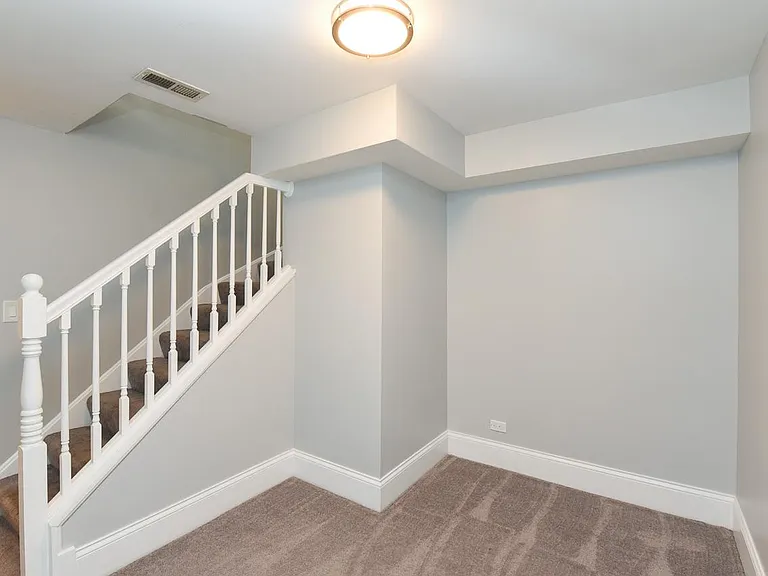 1713 W Julian St #1R — Photo 29