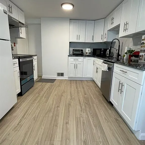 91 Sunnyside Ave #1 — Photo 2